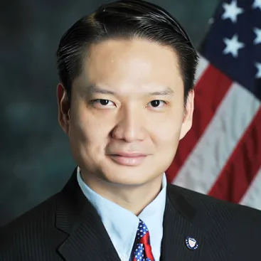 Tri Ta.jpg